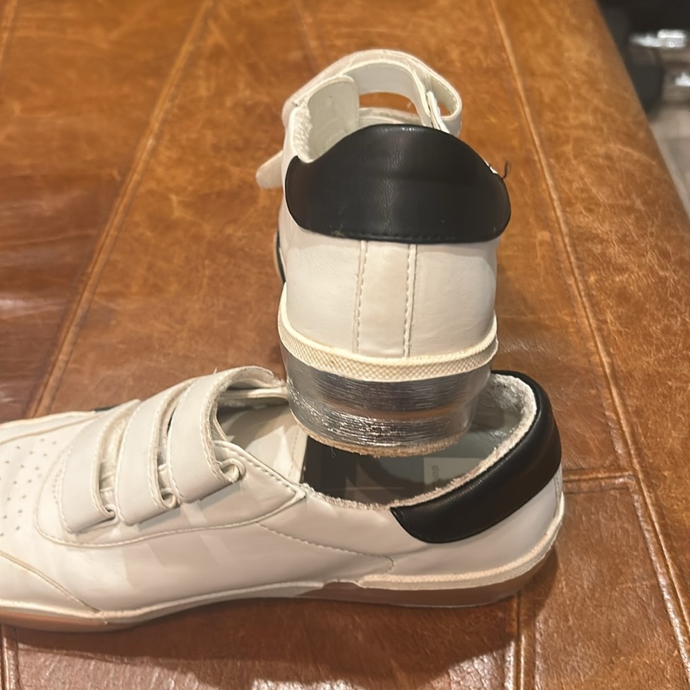 Dolce Vita sneakers - Picture 7 of 8
